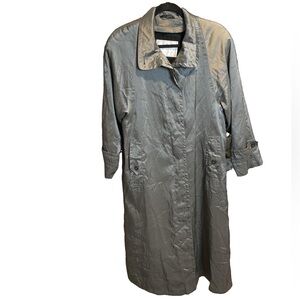 Towne From London Fog Oversized Reflective Gray Trench Coat Woman’s 6